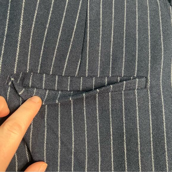 Abercrombie and Fitch XXLs Tailored Wide Leg Pant Navy Blue Pin Stripe - Picture 4 of 9